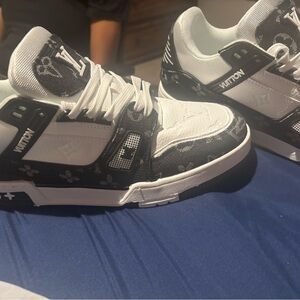 Louis Vuitton Black & White Monogram Low-Top Sneakers